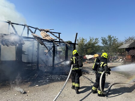 Gašenje barake v Smrekcu